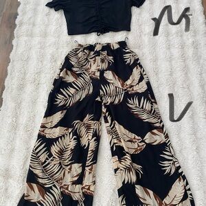 Tropical Leaf Print Wide-Leg Pants